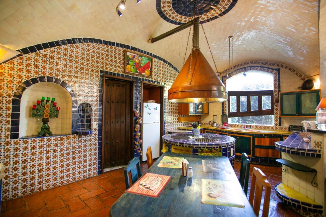 Majikal B&B - Santa Clara Чолула Экстерьер фото